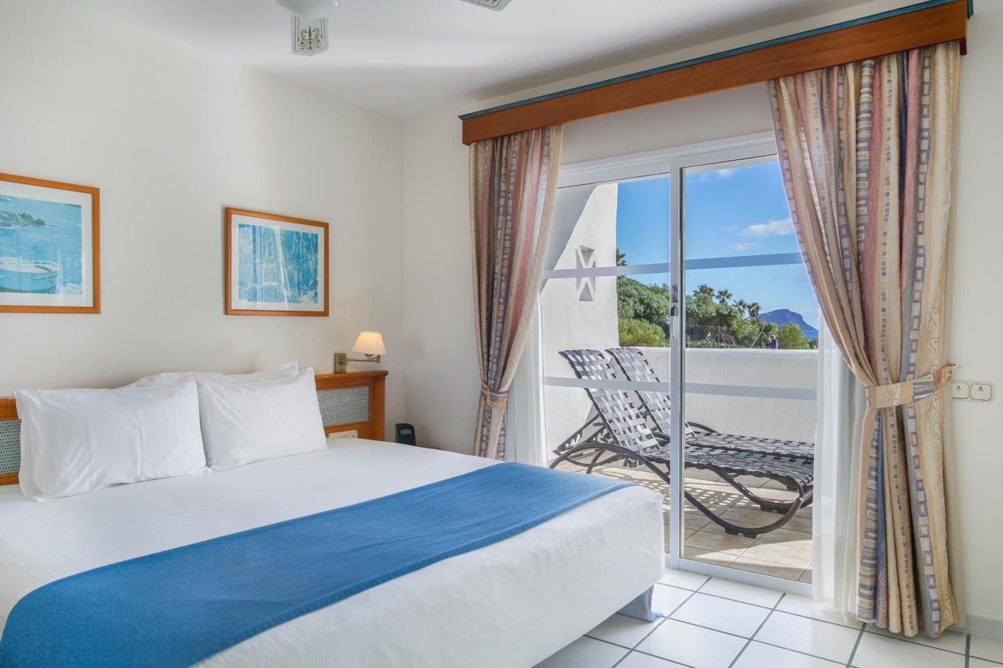 SANTA BARBARA GOLF & OCEAN CLUB HOTEL SAN MIGUEL DE ABONA | TAXAS DE €109